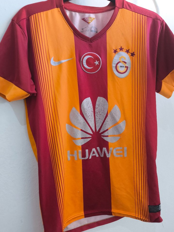Galatasaray forma 4 yıldız - Görsel 2
