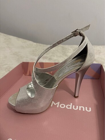 37 Beden Silver abiye topuklu ayakkabı