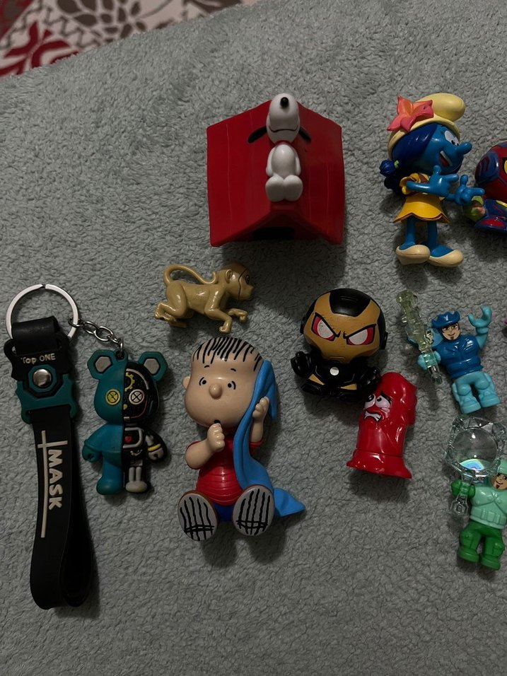 Renkli Karışık Aksiyon Figürleri Seti - Görsel 5