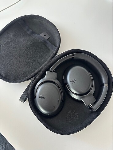 JBL tour one M2 kablosuz pro kulaklık