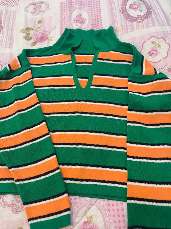 Renkli Çizgili V Yaka Kadın Triko Kazak - Görsel 4