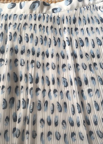 Mavi Bağlama Desenli Pileli Mini Etek - Görsel 3