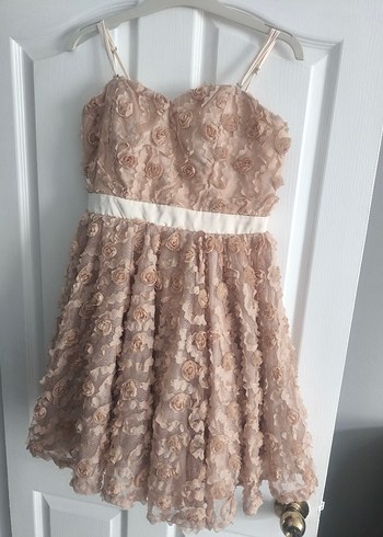 Dantelli Bej Midi Straplez Akşam Elbisesi - Görsel 2