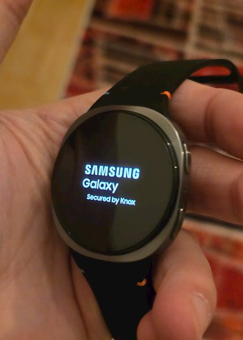 Samsung Galaxy Watch 8 Siyah Akıllı Saat - Görsel 2