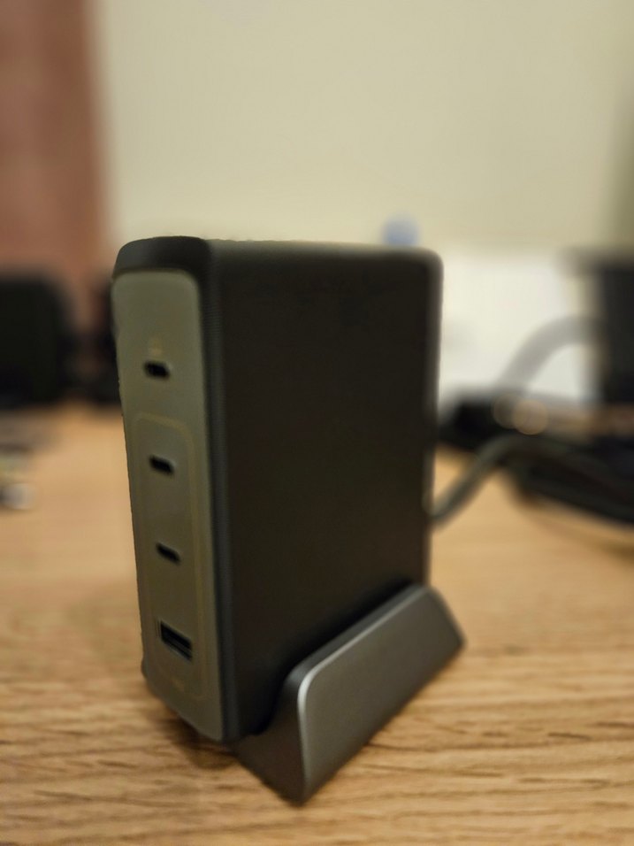 Anker Prime 749 240W 4 Port Gan USB Şarj Cihazı Gri - Görsel 3