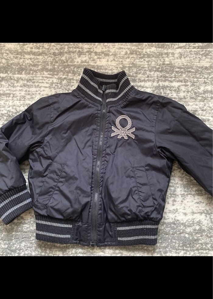 Benetton Çift taraflı mevsimlik - Görsel 3