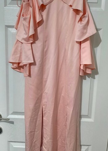 Pembe Uzun Drapeli Straplez Mezuniyet Elbisesi - Görsel 3