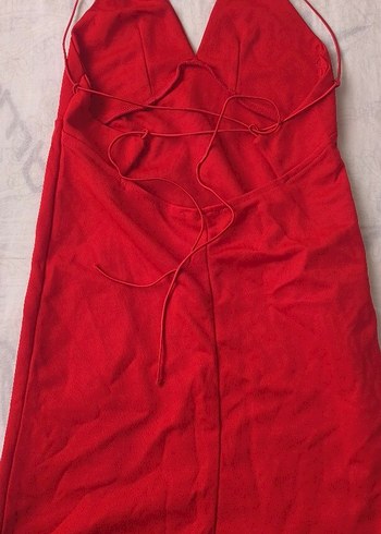 Kırmızı arkası bağcıklı kısa elbise - Görsel 2