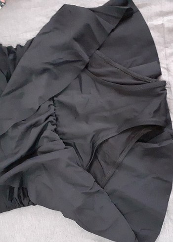 44 Beden Siyah Gotik Fırfırlı Etekli Askılı Mayo