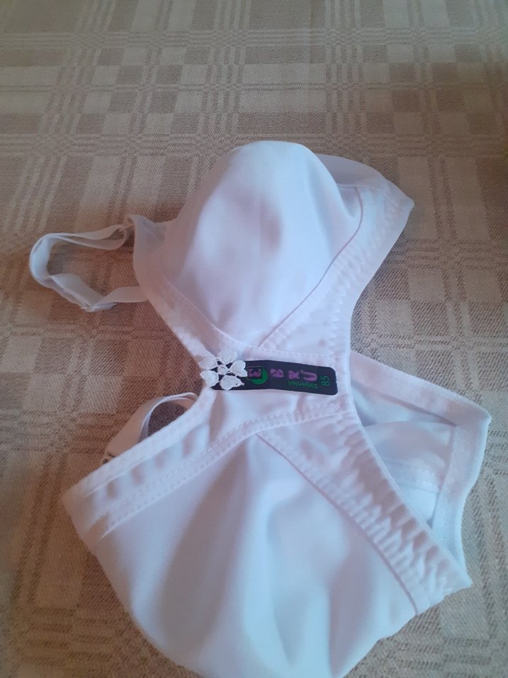 Toparlayıcı Beyaz Sütyen Desensiz - Görsel 2