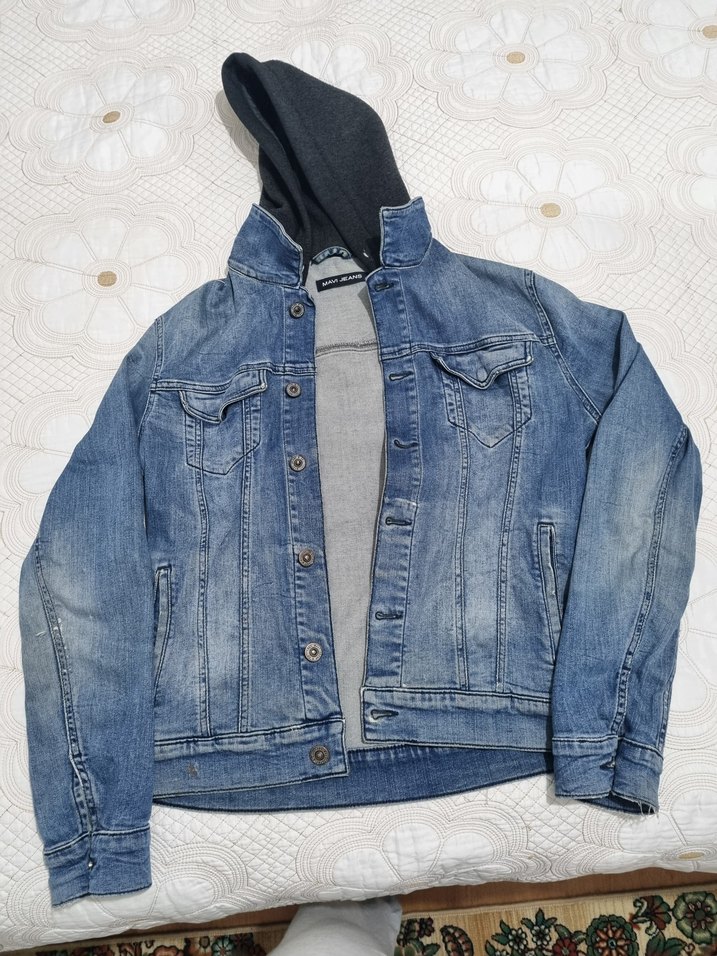 Düğmeli Gri Kapüşonlu Kadın Kot Ceket - Görsel 3