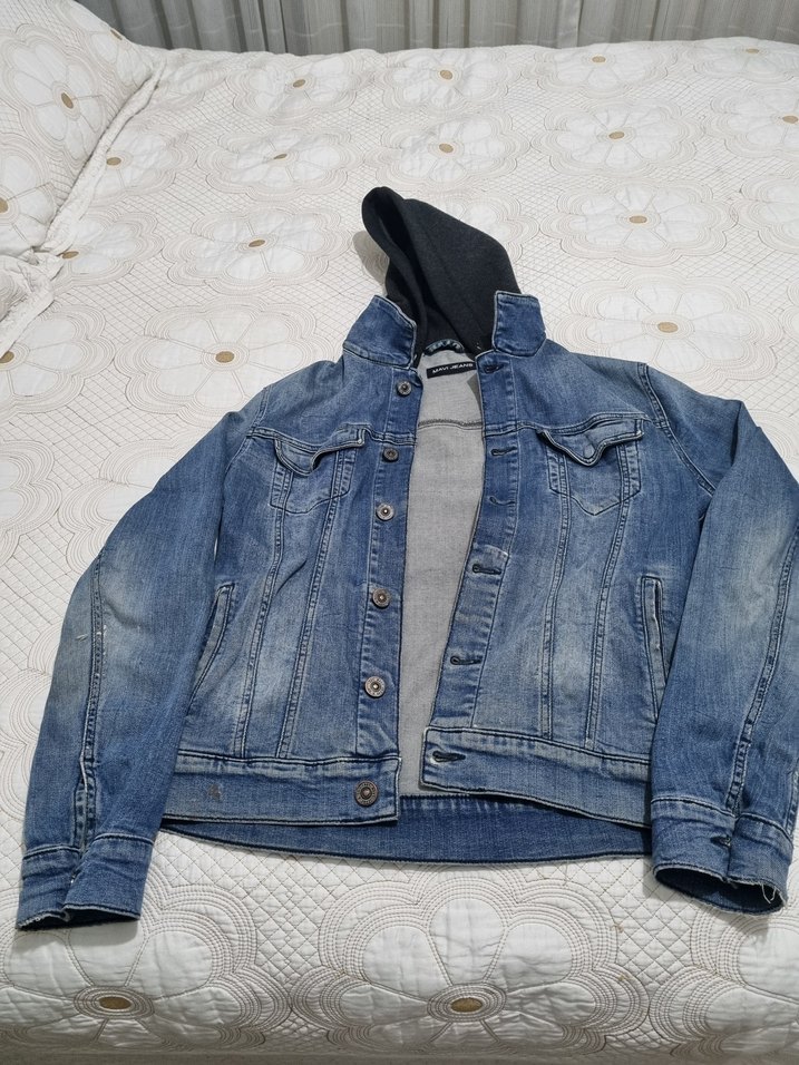 Düğmeli Gri Kapüşonlu Kadın Kot Ceket - Görsel 2