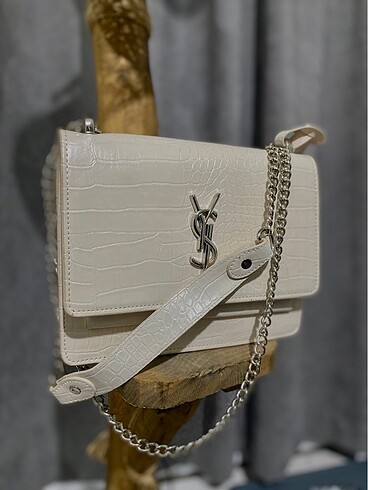 Yves Saint Laurent çanta