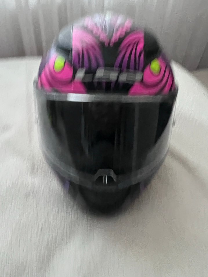 Renkli Baskılı Pembe Biker Motosiklet Kaskı - Görsel 4