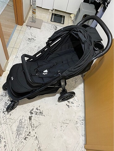 15-36 kg Beden JOİE LİTETRAX BEBEK ARABASI