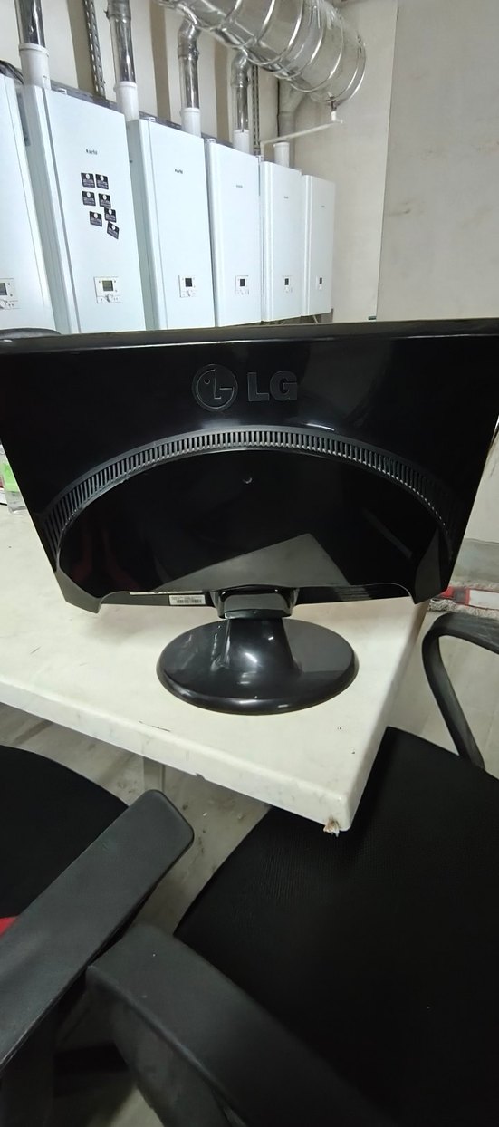 LG Siyah Monitör - Görsel 3