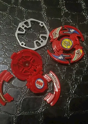 Beden Renkli Kırmızı Dönen Aksiyon Figürü