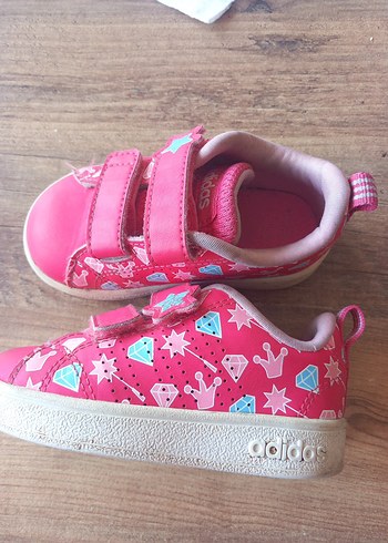 20 Beden pembe Renk Kız Çocuk Pembe Cırt Cırtlı Spor Ayakkabı