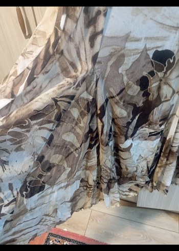 xl Beden Kahverengi Batik Desenli V Yakalı Uzun Elbise