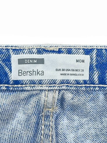 38 Beden çeşitli Renk Bershka Jean / Kot %70 İndirimli.