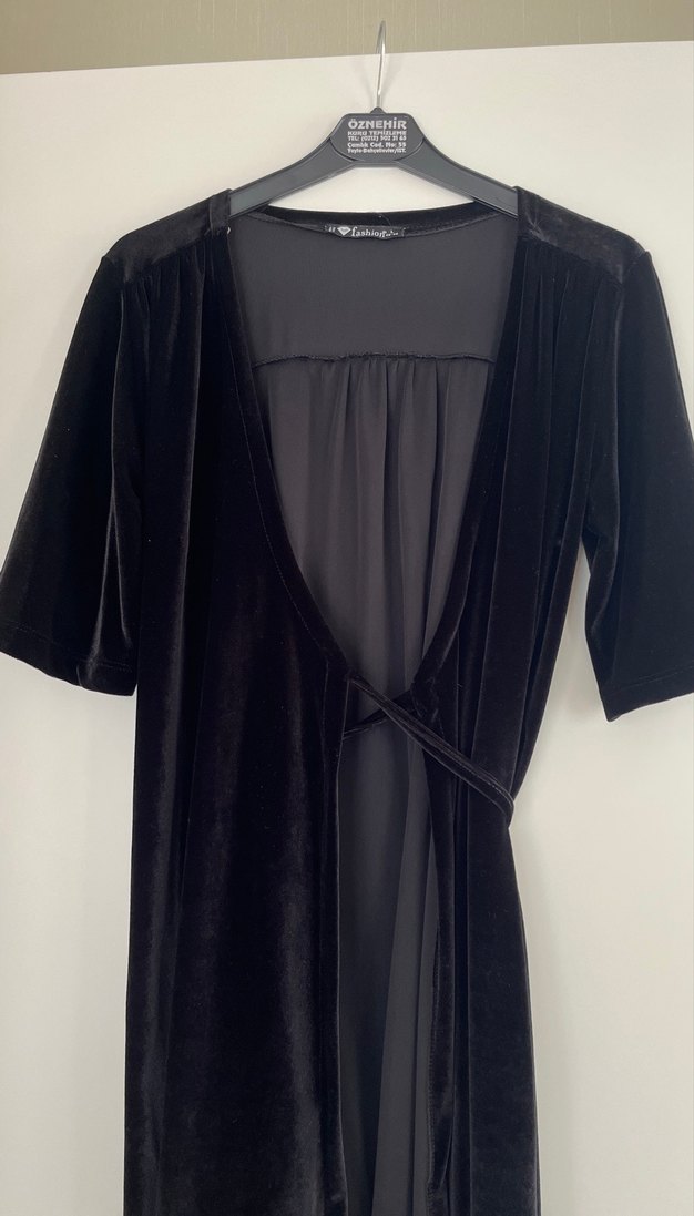 Siyah Uzun Kadife Kadın Giyim - Görsel 3