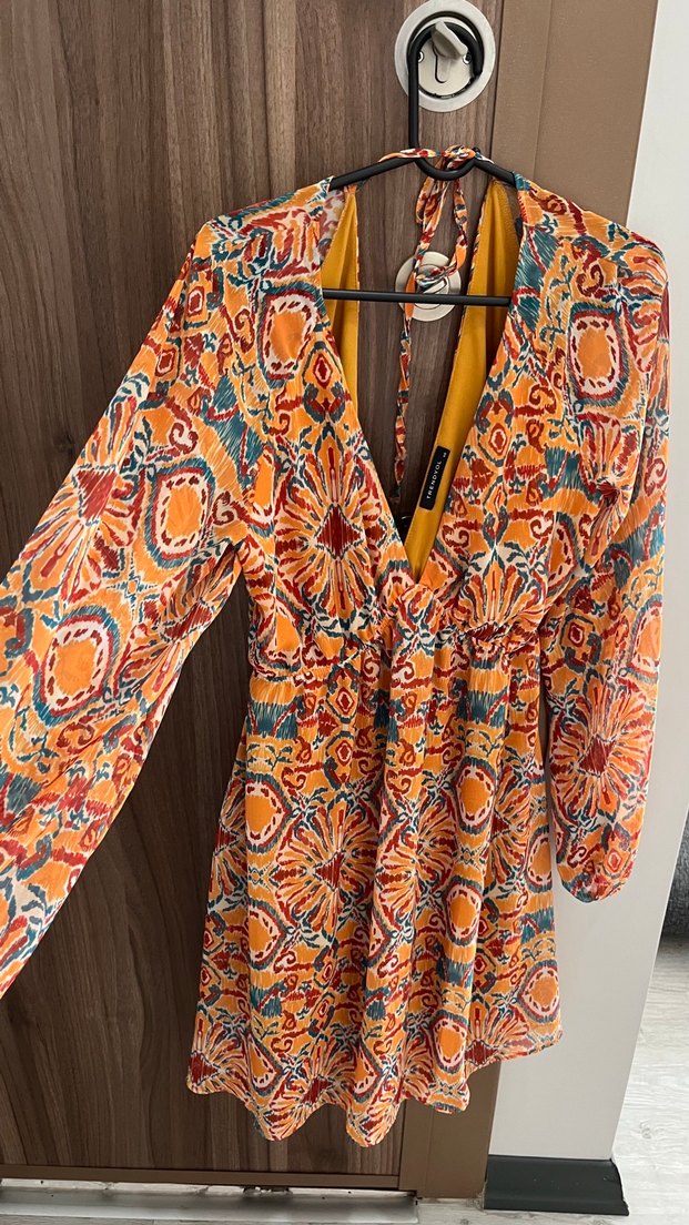 Uzun Kollu V Yakalı  Detaylı Mini Bohem Elbise - Görsel 2