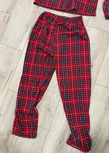 Kırmızı Ekoseli Uzun Kollu Kadın Pijama Takımı - Görsel 3