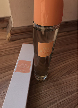 Avon Pur Blanca
