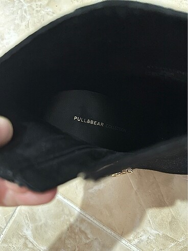 Pull and Bear Pull & Bear bot