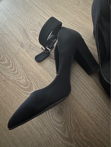 Diğer Çok şık kumaş stiletto
