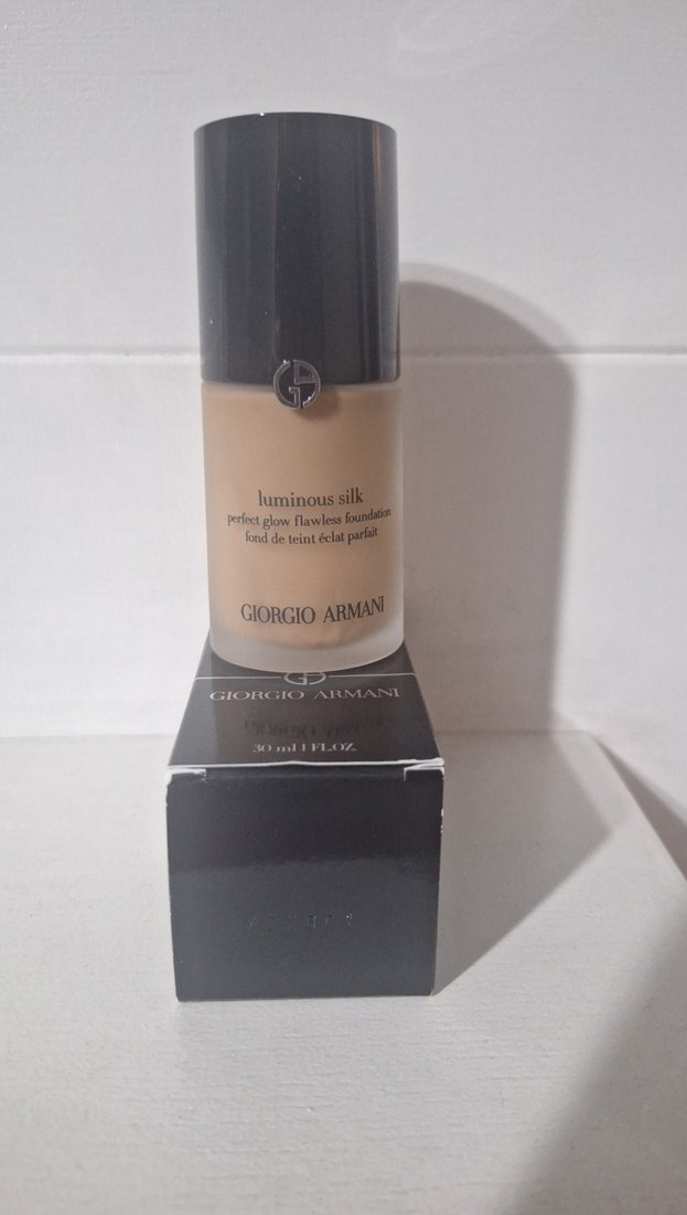 Giorgio Armani Luminous Silk Fondoten 30ml - Görsel 2