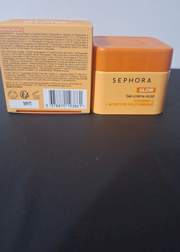 GLOW -C vitamini poliglutamik asit içeren ışıltı verici jel krem - Görsel 4