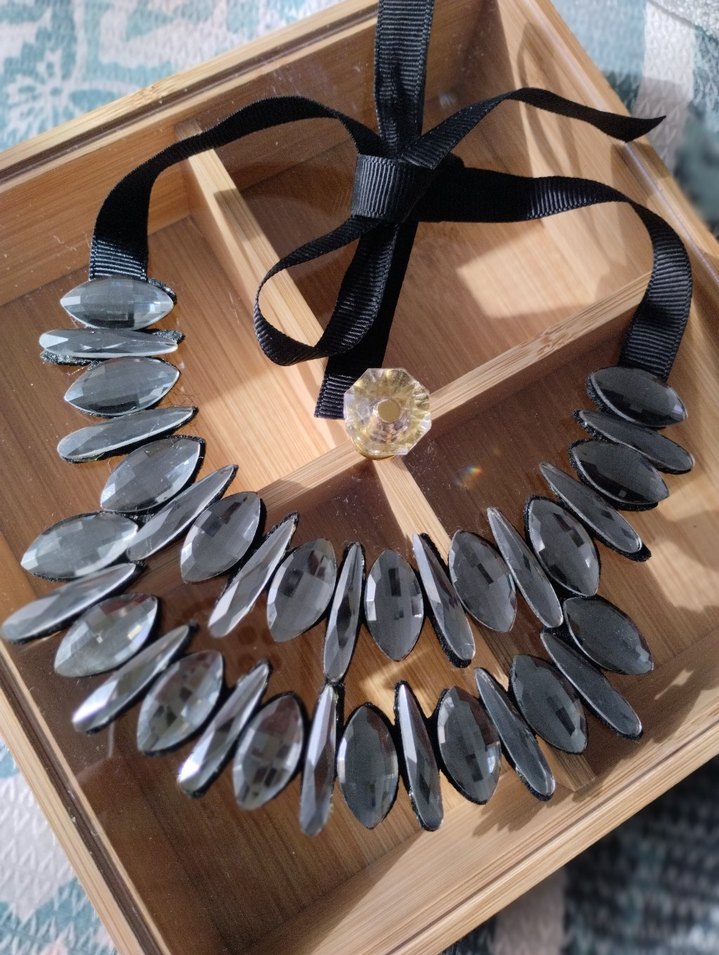 uzun Gri taşlı, kurdeleli kolye - Görsel 2