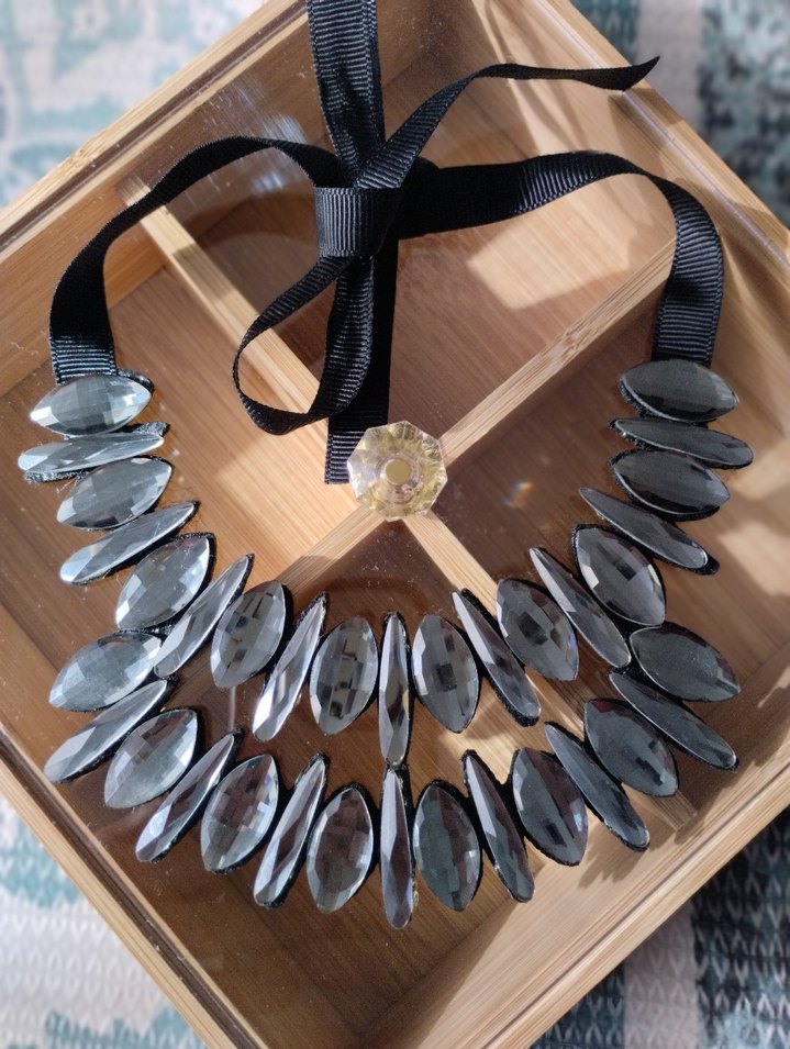 uzun Gri taşlı, kurdeleli kolye - Görsel 3