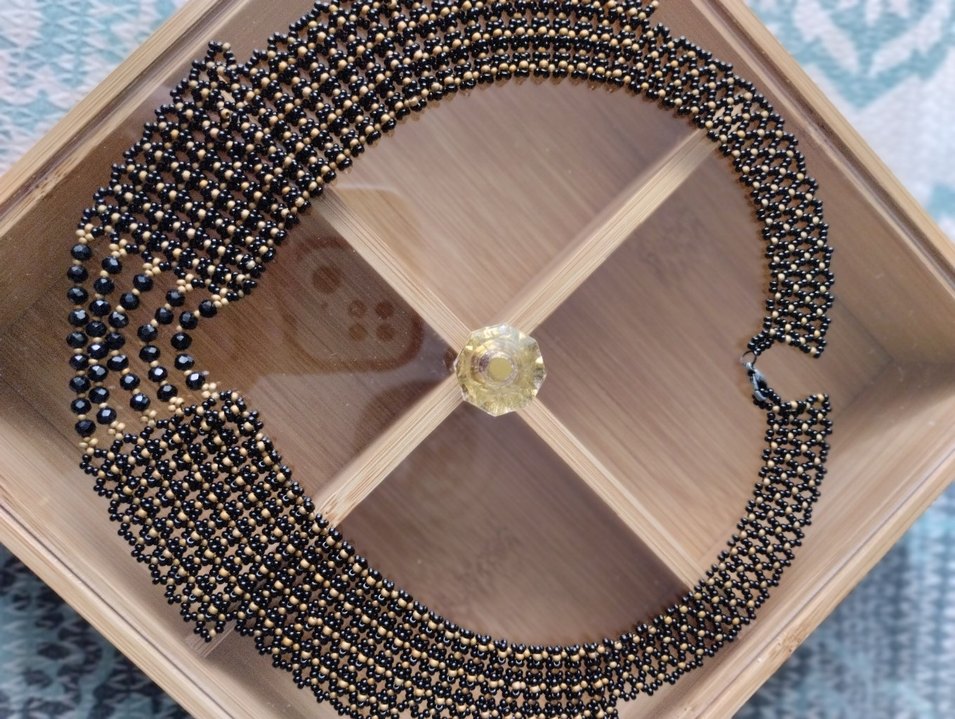 Siyah Boncuklu  Kadın Kolye - Görsel 4