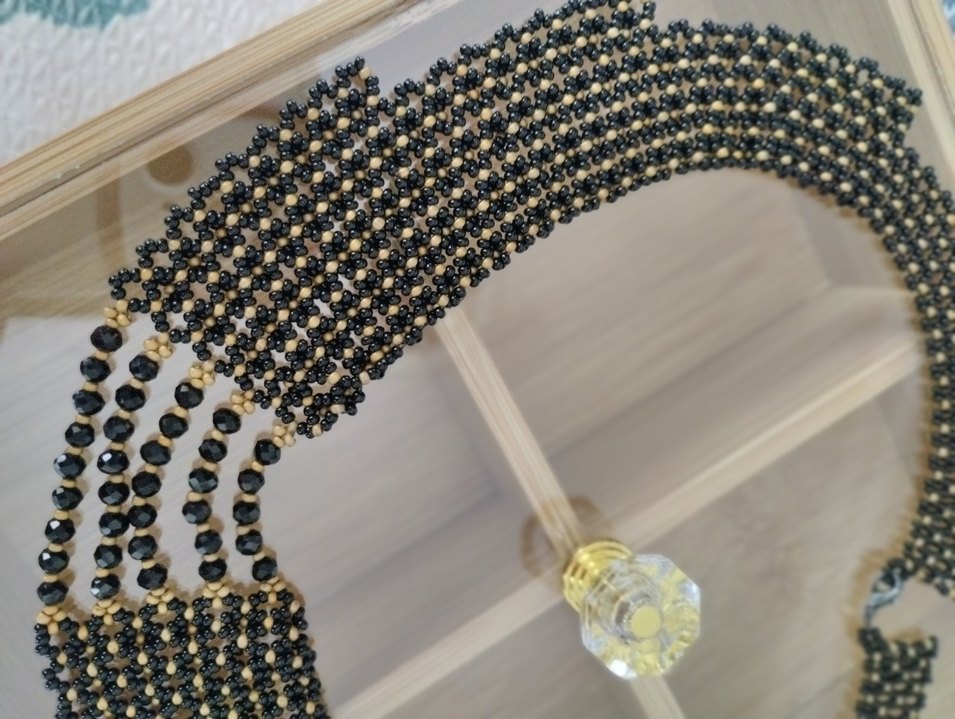 Siyah Boncuklu  Kadın Kolye - Görsel 3