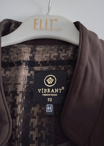 Uzun Kahverengi Düğmeli Kadın Pardesü Kap - Görsel 4