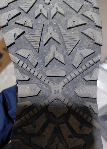 Kız Çocuk Siyah Kürklü kar  Botu 34 numara - Görsel 5