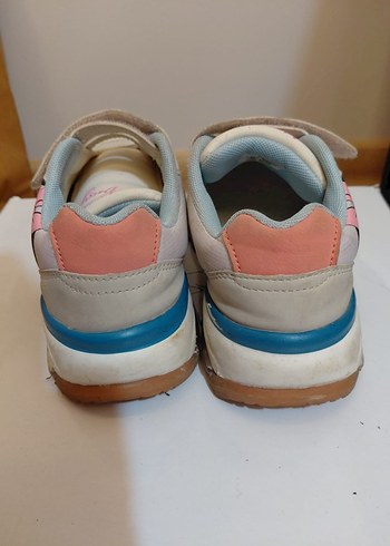 Kız Çocuk spor ayakkabi 33 numara - Görsel 3