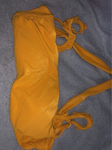Penti bikini üstü