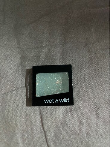 Wet n wild Simli far