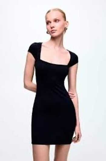 PULL&BEAR siyah mini elbise