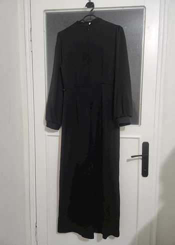 Uzun Siyah Drapeli Elbise - Görsel 2