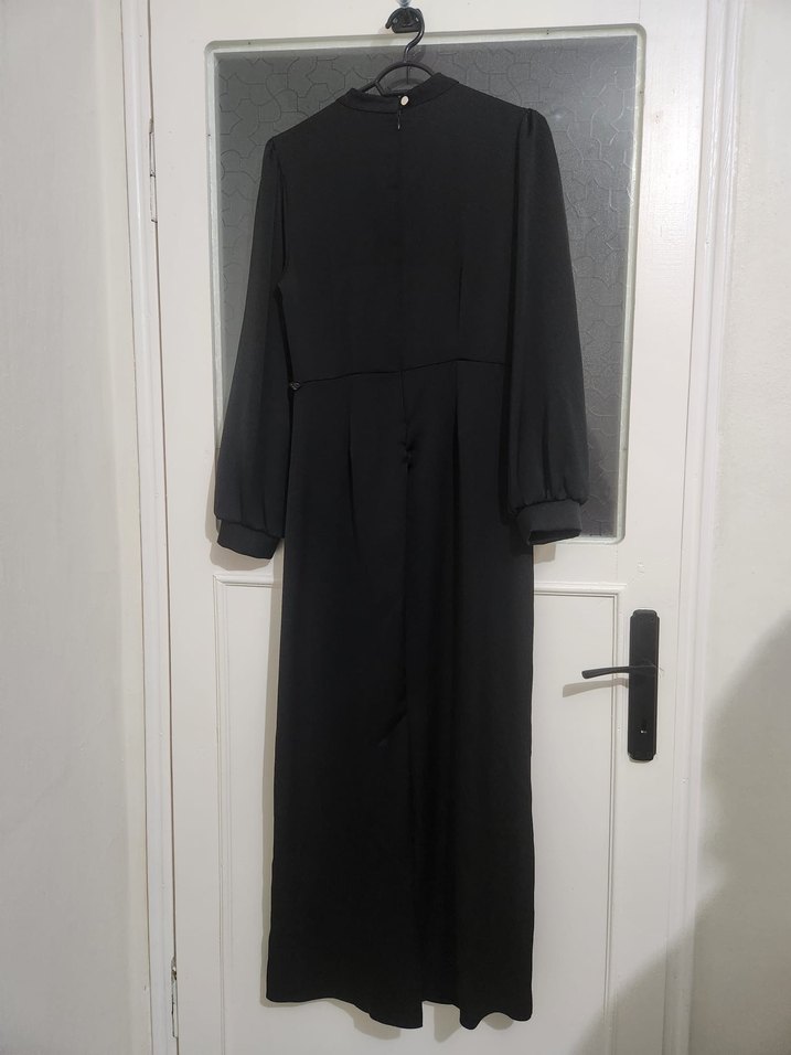 Uzun Siyah Drapeli Elbise - Görsel 2