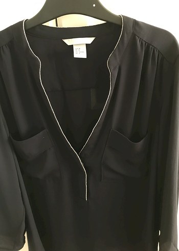 H&M Siyah V Yaka bluz - Görsel 2