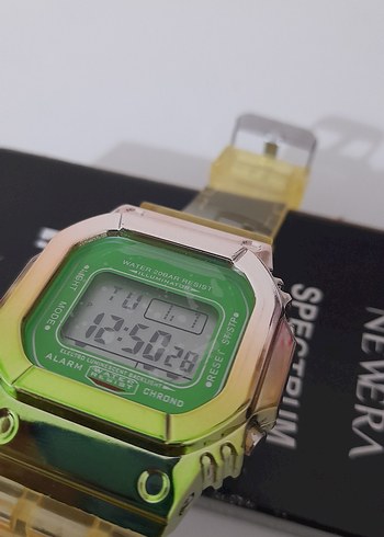 Altın Renk Dijital Kol Saati - Görsel 4