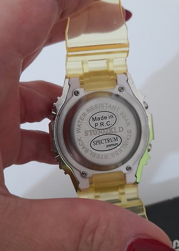 Altın Renk Dijital Kol Saati - Görsel 6