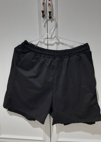 Kadın Siyah İçi Taytlı Şort - Görsel 2