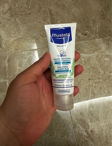 Mustela göğüs ucu kremi