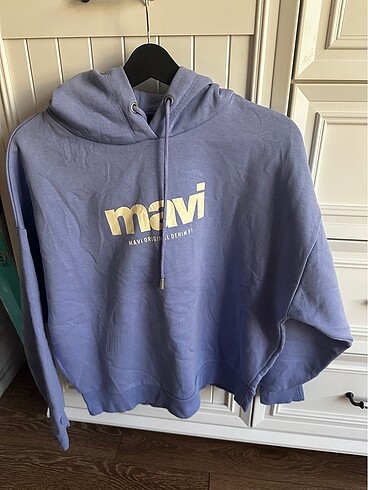Mavi sweatshirt